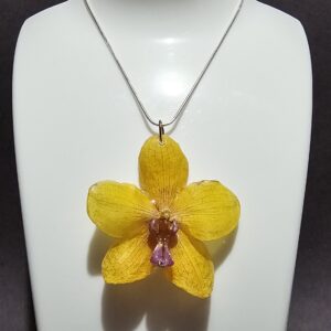 Dije de Orquídea Phanelopsis (Incluye Cadena de Plata 925)