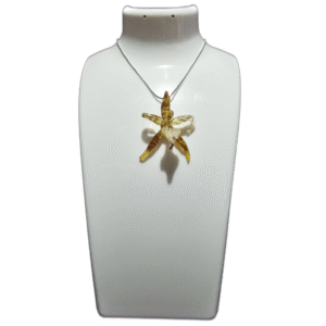 Dije de Orquídea Rhynchostele Cordata (Incluye Cadena de Plata 925)