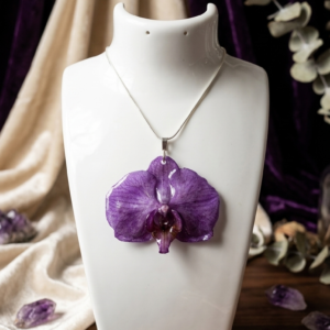 Dije de Orquídea (Incluye Cadena de Plata 925)